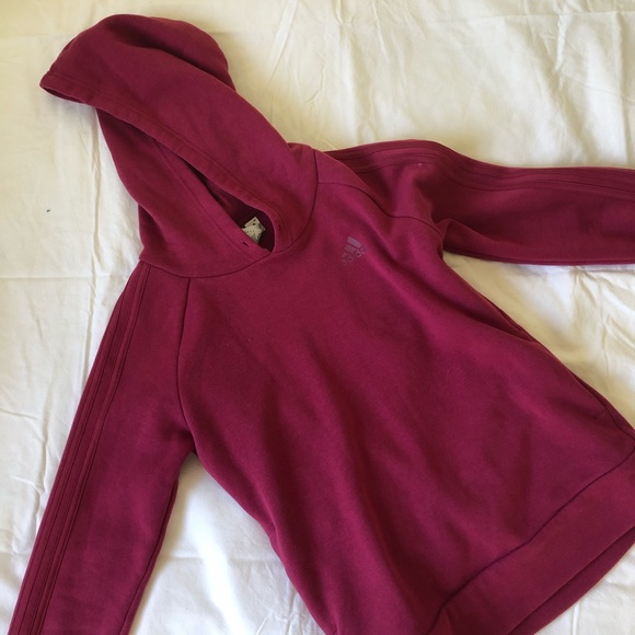 Warm athletic sweater!